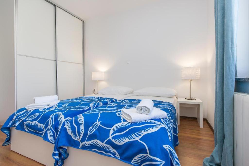 Apartments "Alen" Nedescina Екстер'єр фото