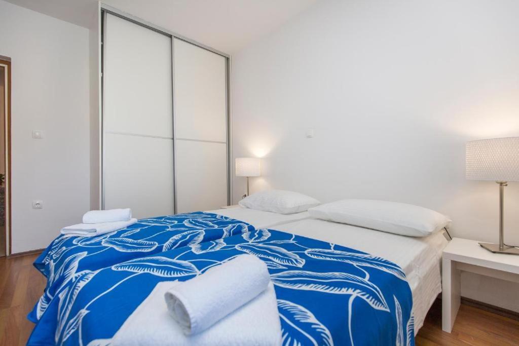 Apartments "Alen" Nedescina Екстер'єр фото