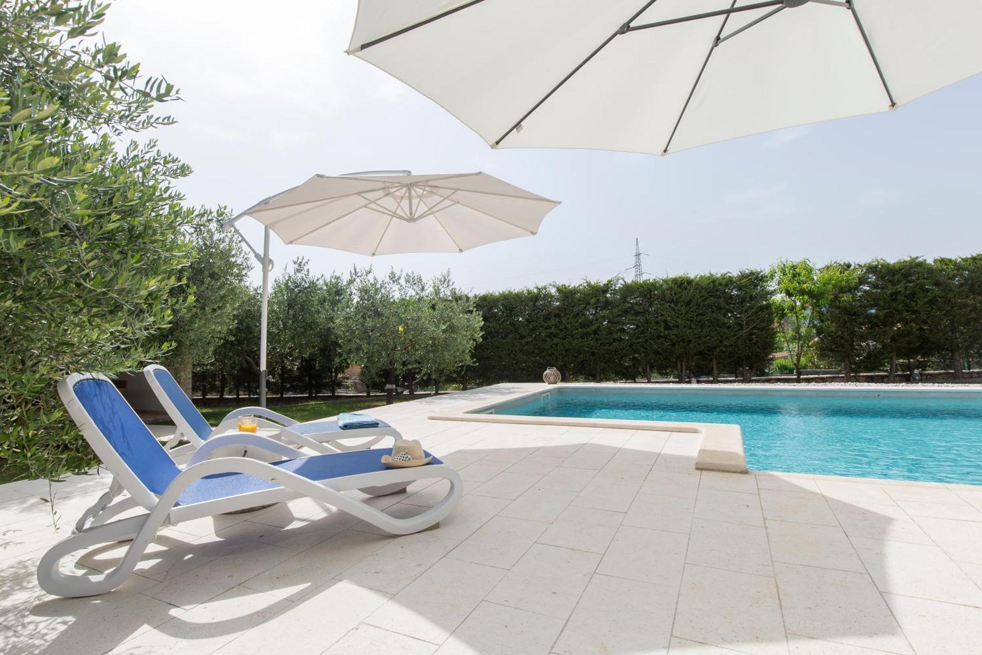 Apartments "Alen" Nedescina Екстер'єр фото